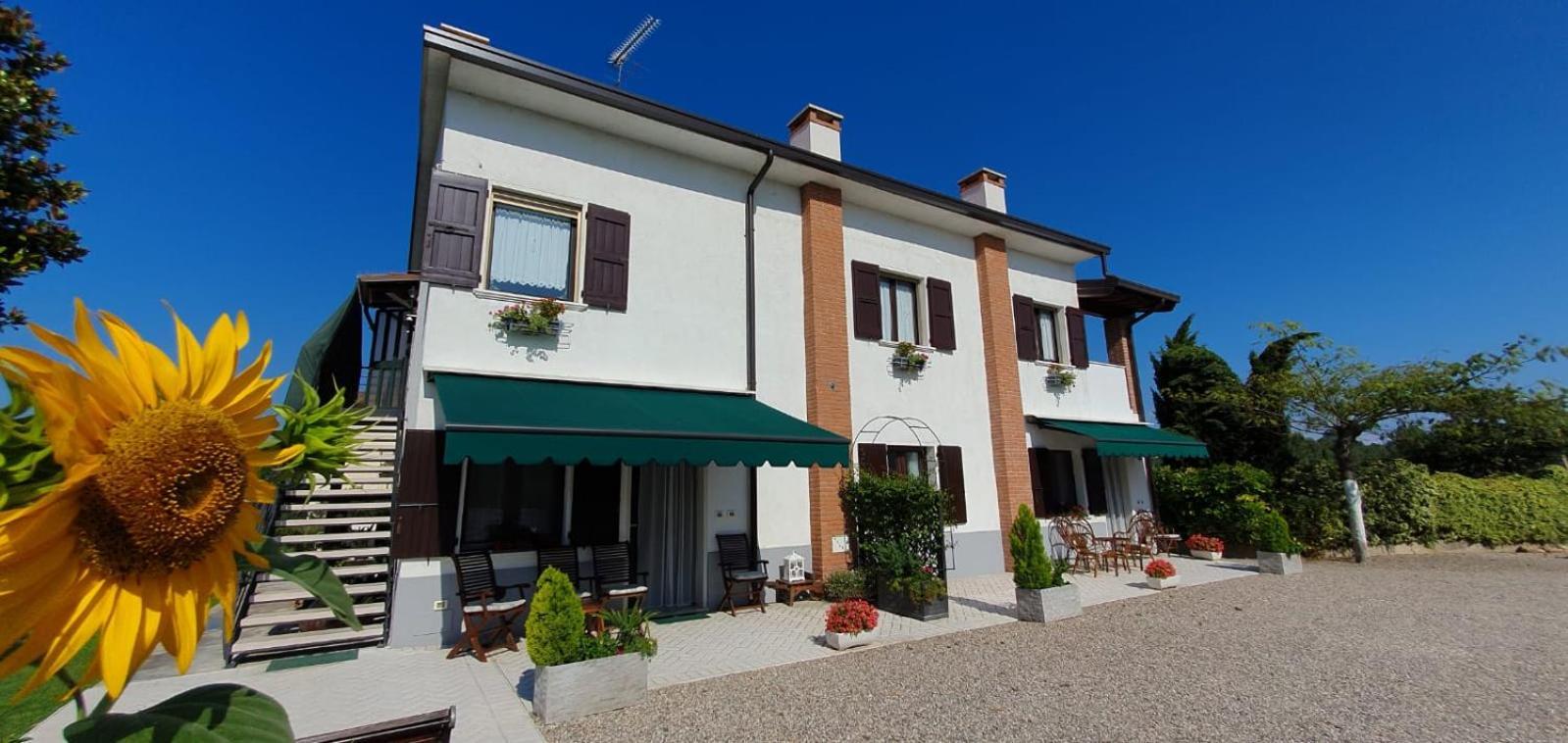 Casacobelli Villa Monzambano Exterior photo